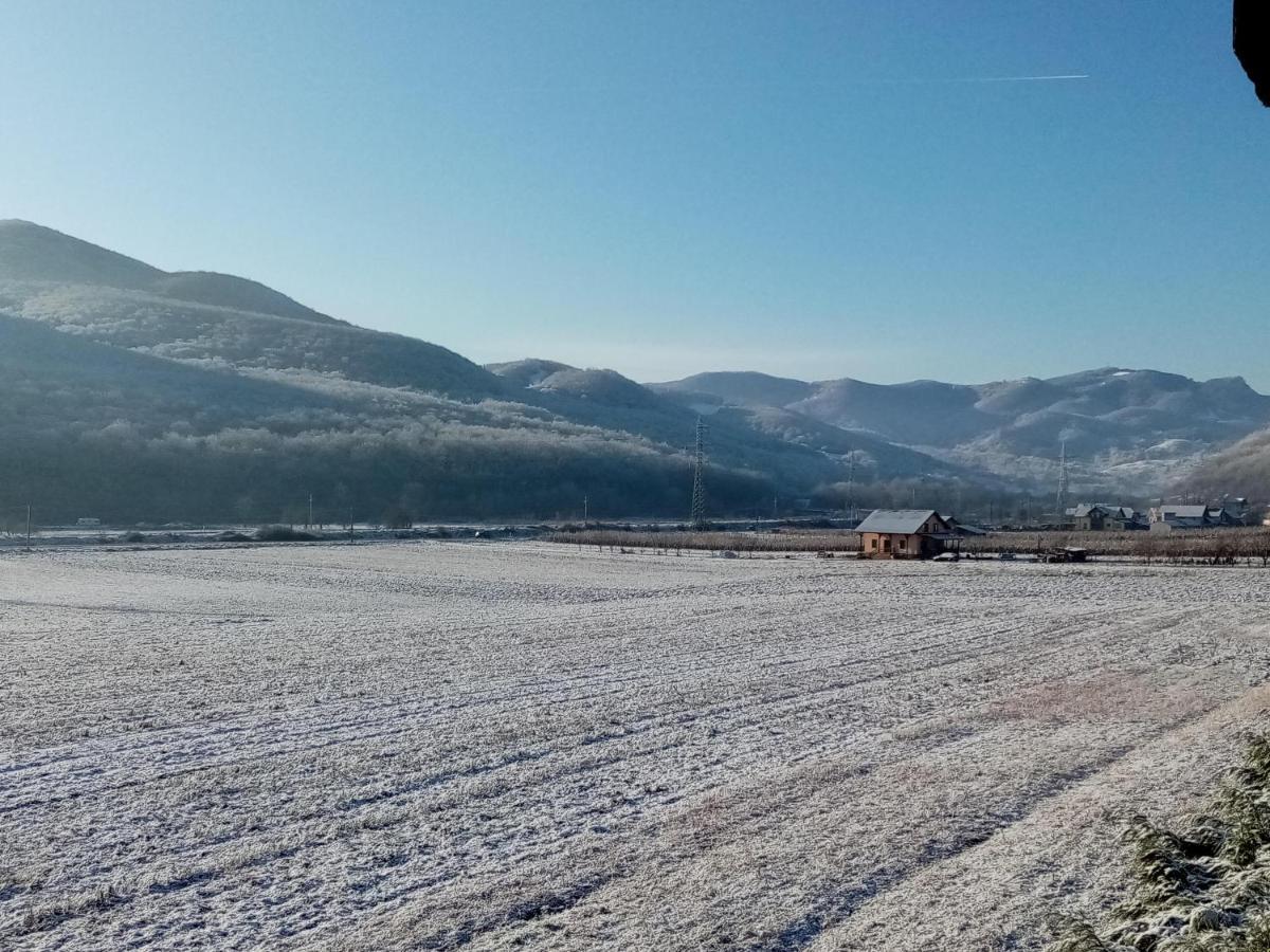 Vila Gosen Sard Exteriör bild